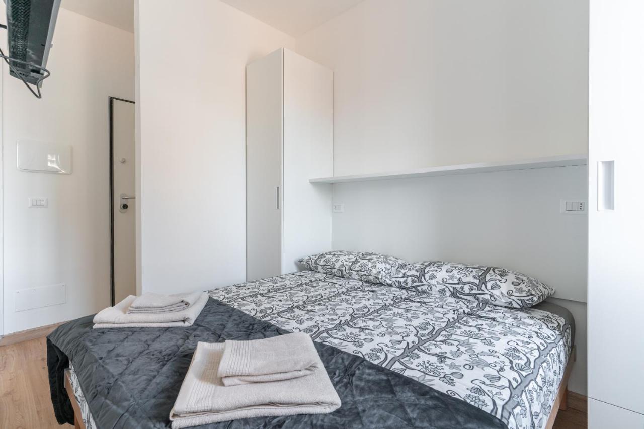 Cimiano Suite 21, New Apartment Milán Exterior foto
