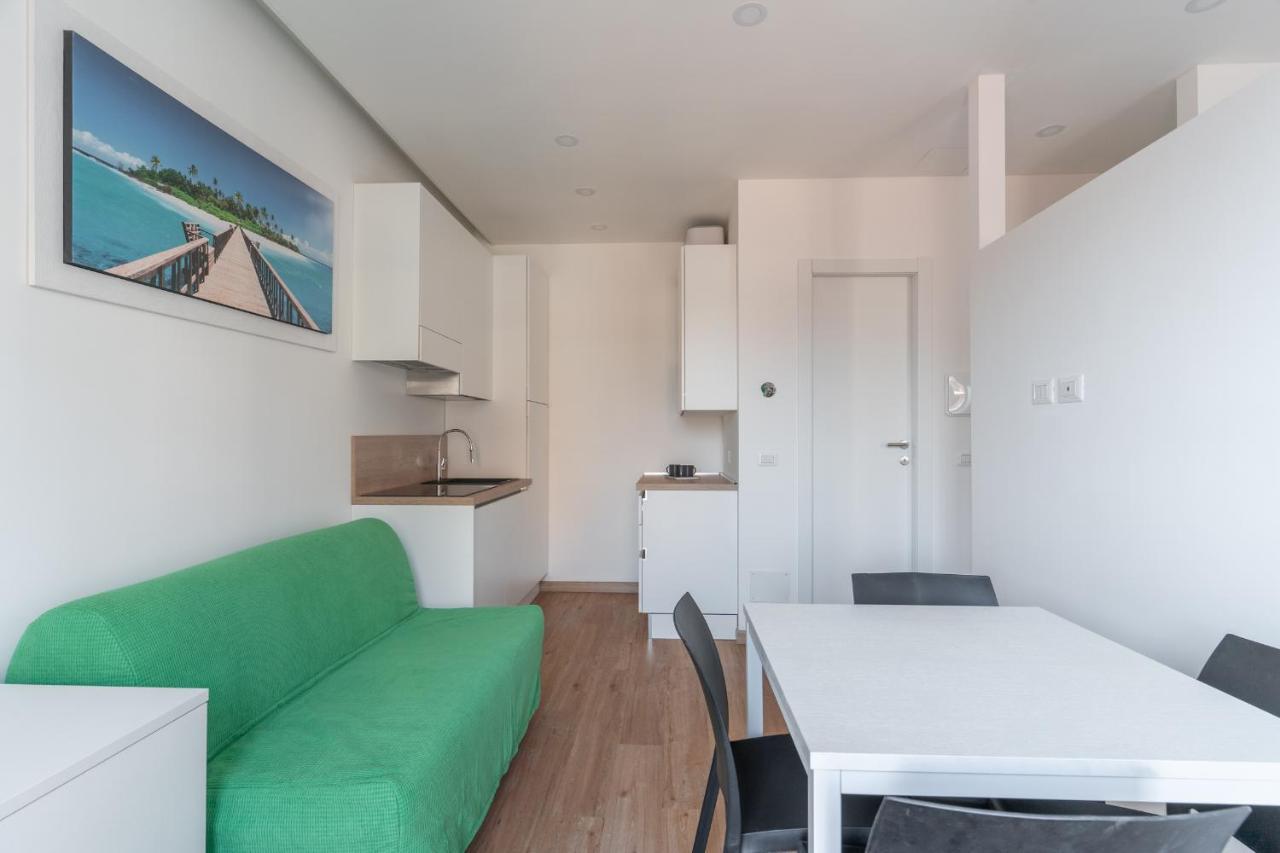 Cimiano Suite 21, New Apartment Milán Exterior foto